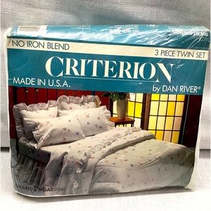 VINTAGE CRITERION BY DAN RIVER TWIN SIZE BED SHEETS 3 PIECE AMANDA’S GARDEN NWT